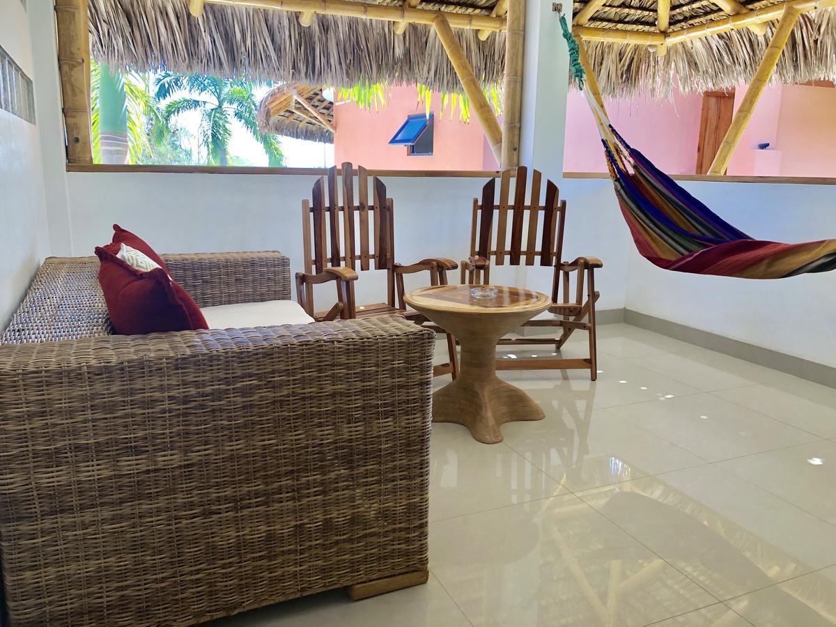 Nautilus Lodge Puerto López Екстериор снимка