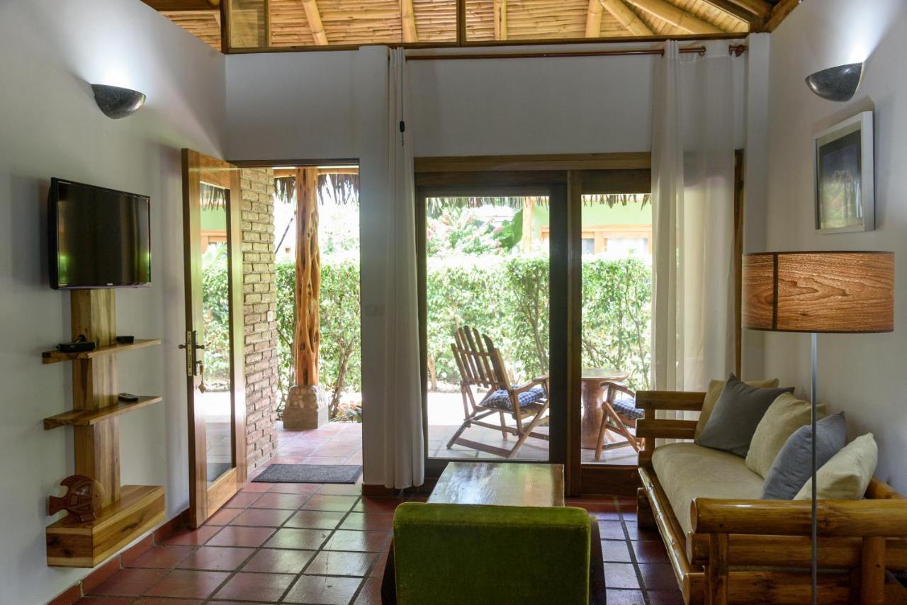 Nautilus Lodge Puerto López Екстериор снимка